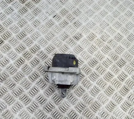 BMW 6 F12 F13 Engine mount bracket 6851264