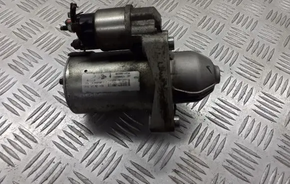 Nissan Micra Starter motor 1196052A