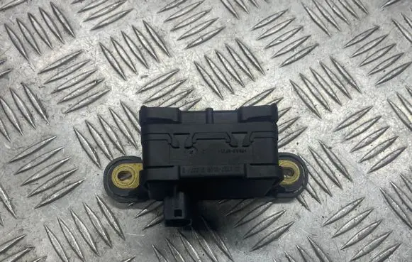 Chrysler 300 - 300C ESP acceleration yaw rate sensor P56029328AB C236J01F4Y 25170103164