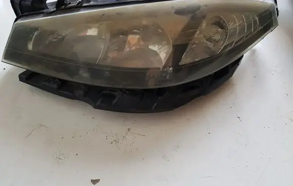 Renault Laguna II Headlight/headlamp 89900470