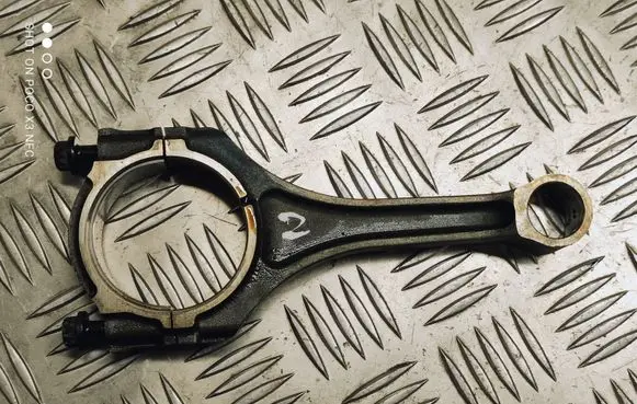 Jeep Cherokee Connecting rod/conrod 05047574AA
