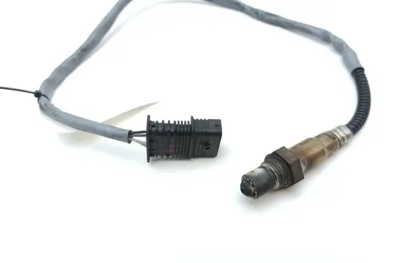 BMW 5 GT F07 Lambda probe sensor 7589475 0258010162