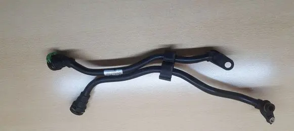 BMW 4 F32 F33 Gearbox oil cooler pipe/hose 8570449