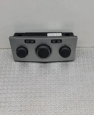 Opel Zafira B Climate control unit 13274229 0AM7508C68 901513100003
