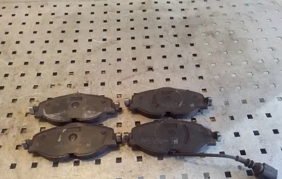 Volkswagen PASSAT B8 Brake pads (front) 