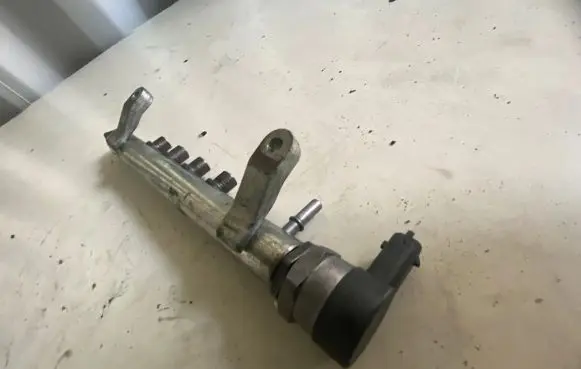 Land Rover Range Rover Evoque L538 Fuel main line pipe 9670890580