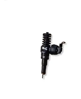 Volkswagen PASSAT B6 Fuel injector 038130073BK