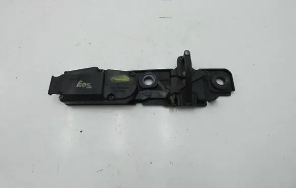 Volkswagen Eos Tailgate/trunk/boot lock/catch/latch 1Q0827383B