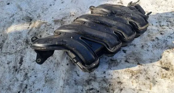 Toyota Yaris Verso Intake manifold 1710121020