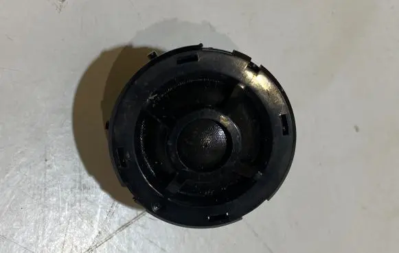 Ford Mustang VI Panel speaker FR3T18808AA