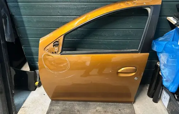Dacia Duster II Front door 