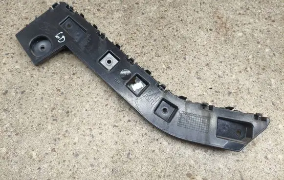 Ford Explorer VI Bumper support mounting bracket corner LB5B17E850A