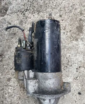 Volkswagen PASSAT B5.5 Starter motor 068911024F 068911024