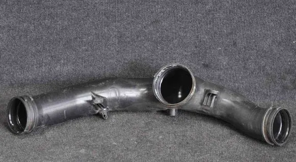 Intercooler hose/pipe
