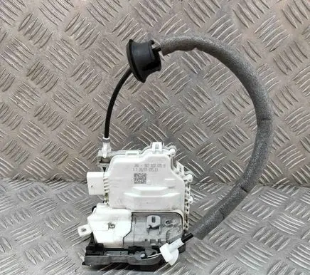 Audi Q5 SQ5 Coupe door lock (next to the handle) 8X2891015B