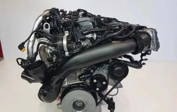 BMW 7 G11 G12 Engine
