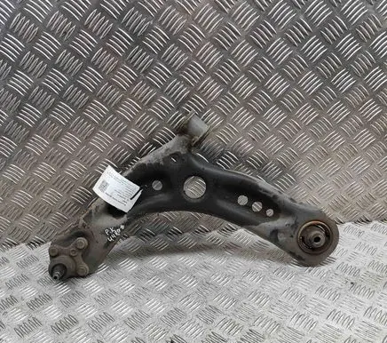 Volkswagen Golf VII Front lower control arm/wishbone 5Q0407151J