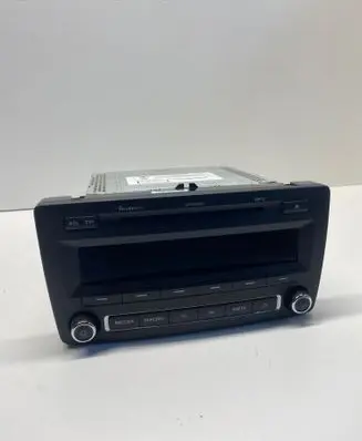 Skoda Octavia Mk2 (1Z) Radio/CD/DVD/GPS head unit 1Z0035161N