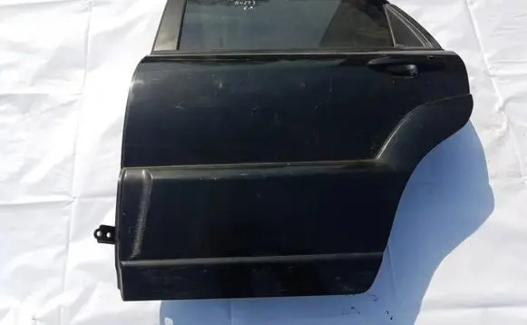 KIA Sportage Rear door juodos