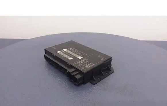 Audi A4 S4 B7 8E 8H Comfort/convenience module 8E0959433CJ