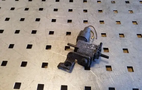 Honda CR-V Turbo solenoid valve
