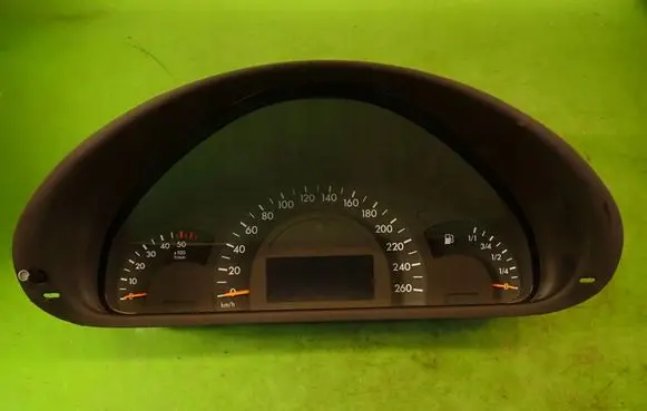 Mercedes-Benz C W203 Speedometer (instrument cluster) A2035407111