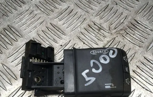 Renault Megane II Sound control switch 8200103769