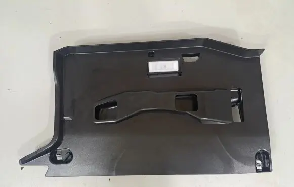 Dashboard lower bottom trim panel