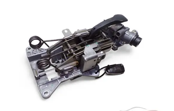 Steering wheel axle set