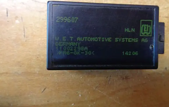 Ford Focus Seat heating relay 299607 11002298A