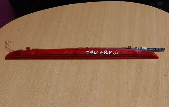 Volkswagen Touareg I Third/center stoplight