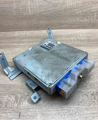 Nissan Terrano Engine control unit/module ECU 237107F000 MECMT936