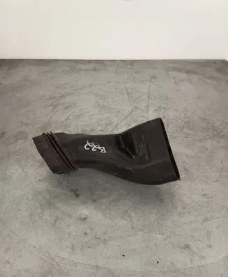 BMW 1 E82 E88 Air intake duct part 7797466 13717797466 1371779746603