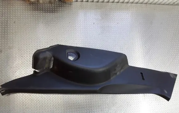 Toyota Auris 150 (C) pillar trim 6255202080