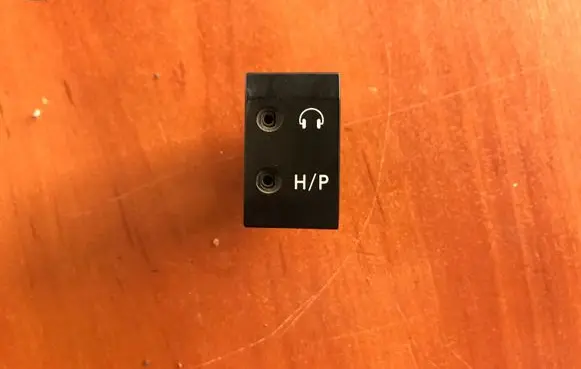 KIA Sorento AUX in-socket connector 95525 3E000 50317