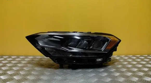Volkswagen Jetta USA Headlight/headlamp 17A941035E 1262