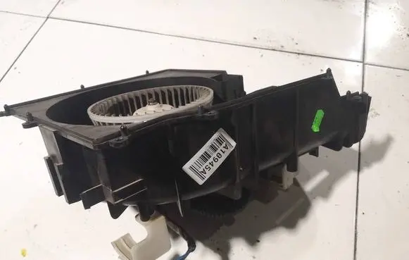 Nissan Almera Tino Heater fan/blower 