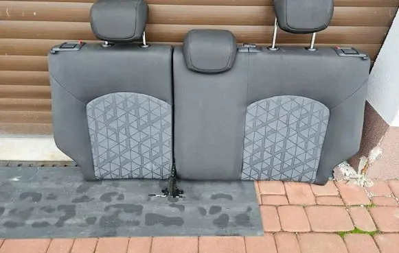 Opel Corsa E Rear seat 38TYS