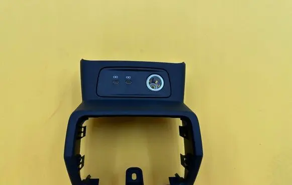 Audi Q3 F3 USB socket connector 575035954