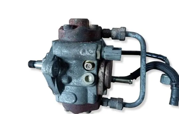 Toyota Avensis T250 Fuel injection high pressure pump 221000G010 HU2940000060