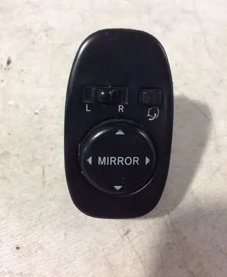 Lexus IS 200-300 Wing mirror switch