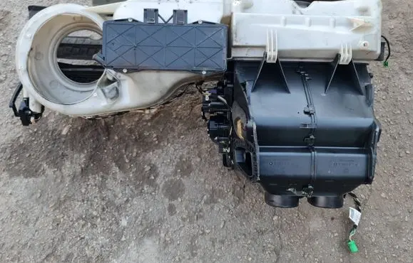 Volvo V70 Interior heater climate box assembly P30643729 383303