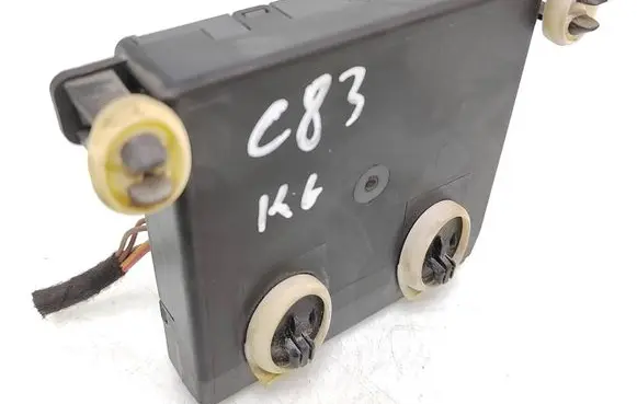 Mercedes-Benz E W211 Door control unit/module 2118201526 356805