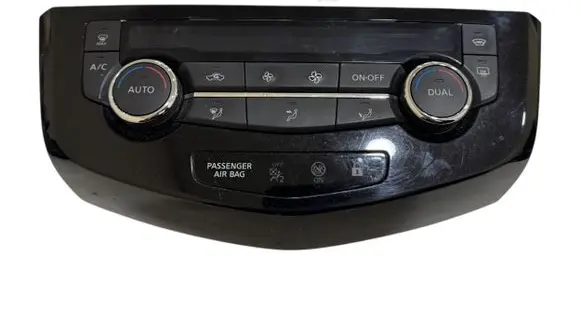 Nissan Qashqai Climate control unit 275004EA1A 20131123 T907771