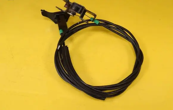 Mitsubishi Space Star Fuel cap flap release cable MB023335