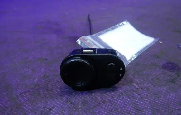 Opel Astra G Wing mirror switch 