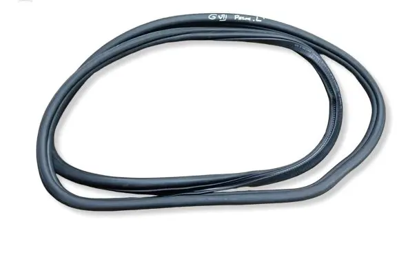 Volkswagen Golf VII Front door rubber seal 