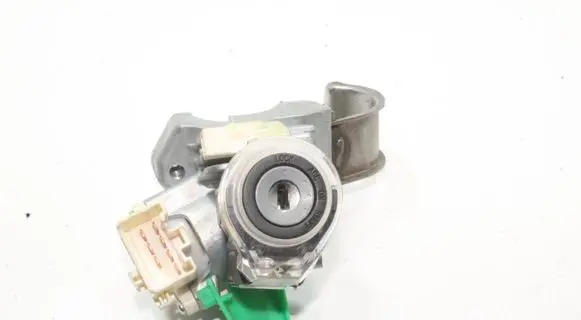 Toyota RAV 4 (XA30) Ignition lock 45020426