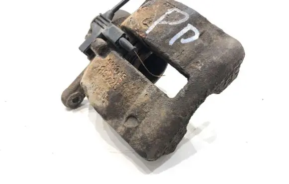 Mercedes-Benz B W245 Front brake caliper