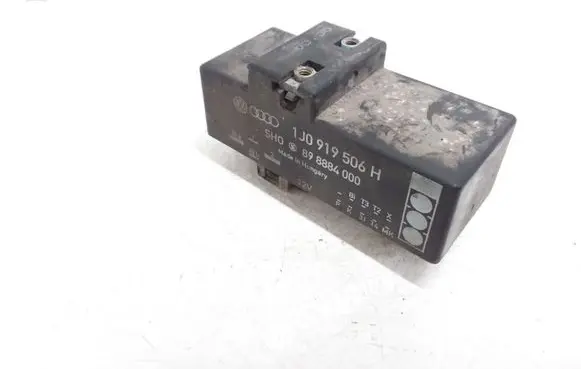 Audi A3 S3 8L Coolant fan relay 1J0919506H